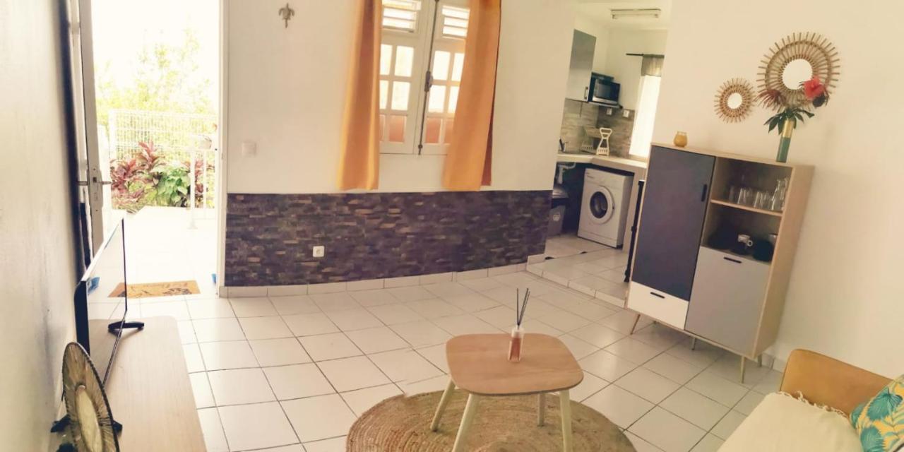 Abri Papaye Apartment Riviere-Salee Ngoại thất bức ảnh