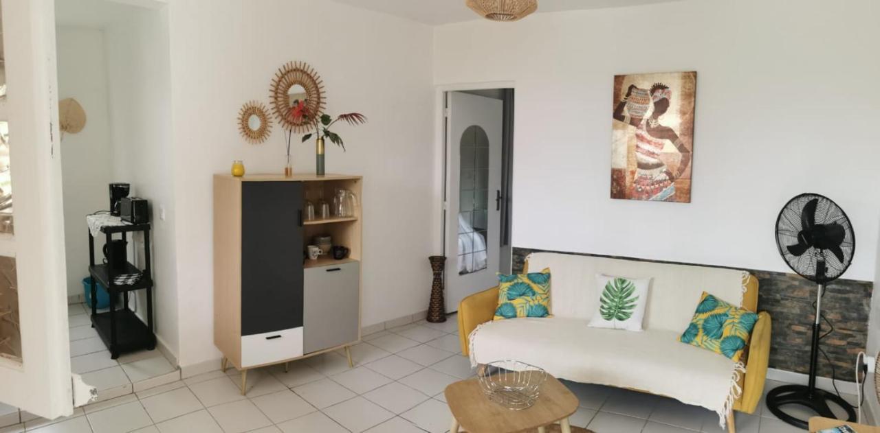 Abri Papaye Apartment Riviere-Salee Ngoại thất bức ảnh